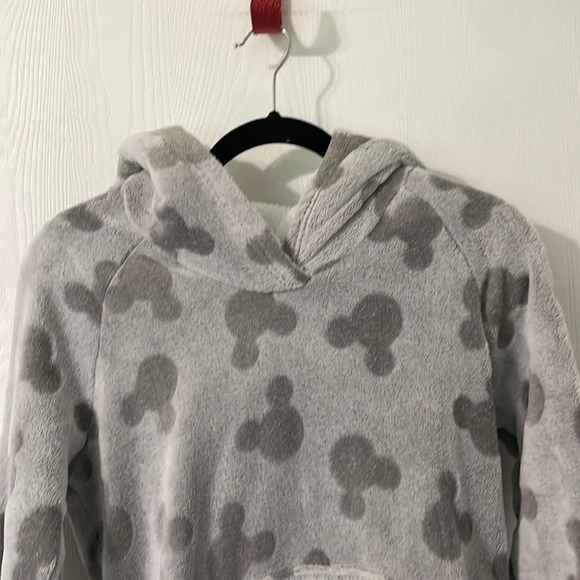 Disney NWOT Mickey Mouse Print Plush Soft Fleece Long Hooded Sweater Size Small - Picture 4 of 7